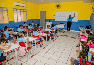 Prefeitura de Corumbá suspende aulas da rede municipal por aumento de casos de SRAG